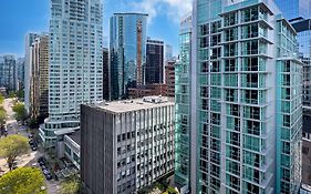 Coast Coal Harbour Vancouver Hotel By Apa